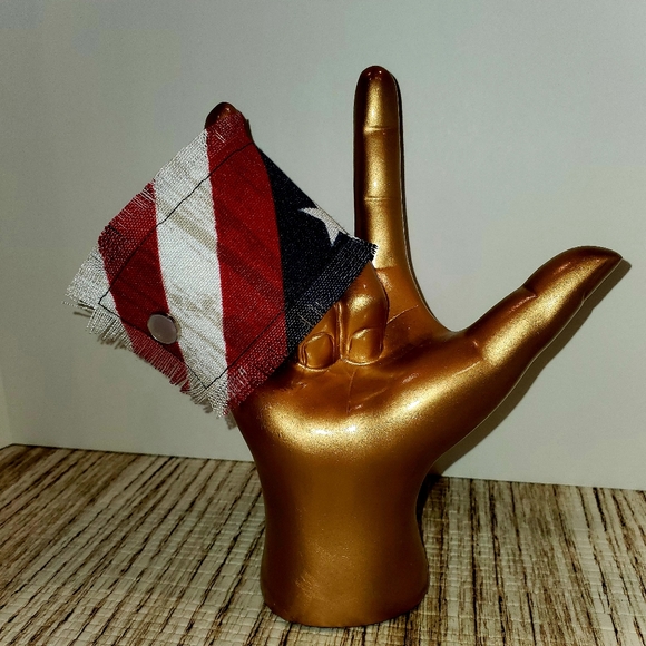 Handmade Flag Patriotic Fabric Bracelet Frayed - Picture 2 of 5